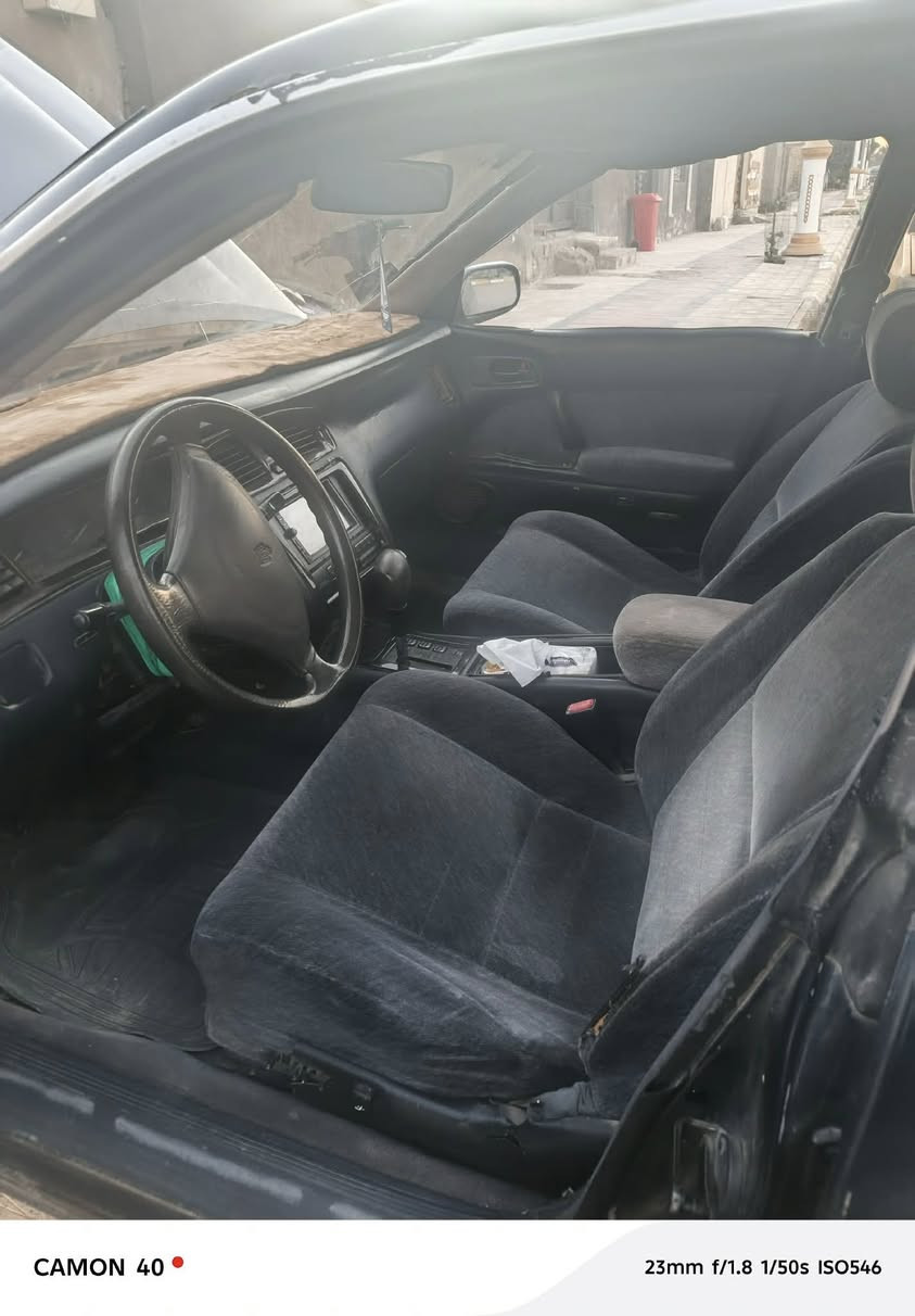 السلام عليكم سياره بطه موديل 95 ومكينه وكير خير من الله 2500 حداديه تبريد رقم انكليزي مداور ثاني يوم شرط ترايك 180  سياره مال بيت مامتعوبه مصبوغه عام مكفوله من العيب والكص  ناصرية مركز ***********
