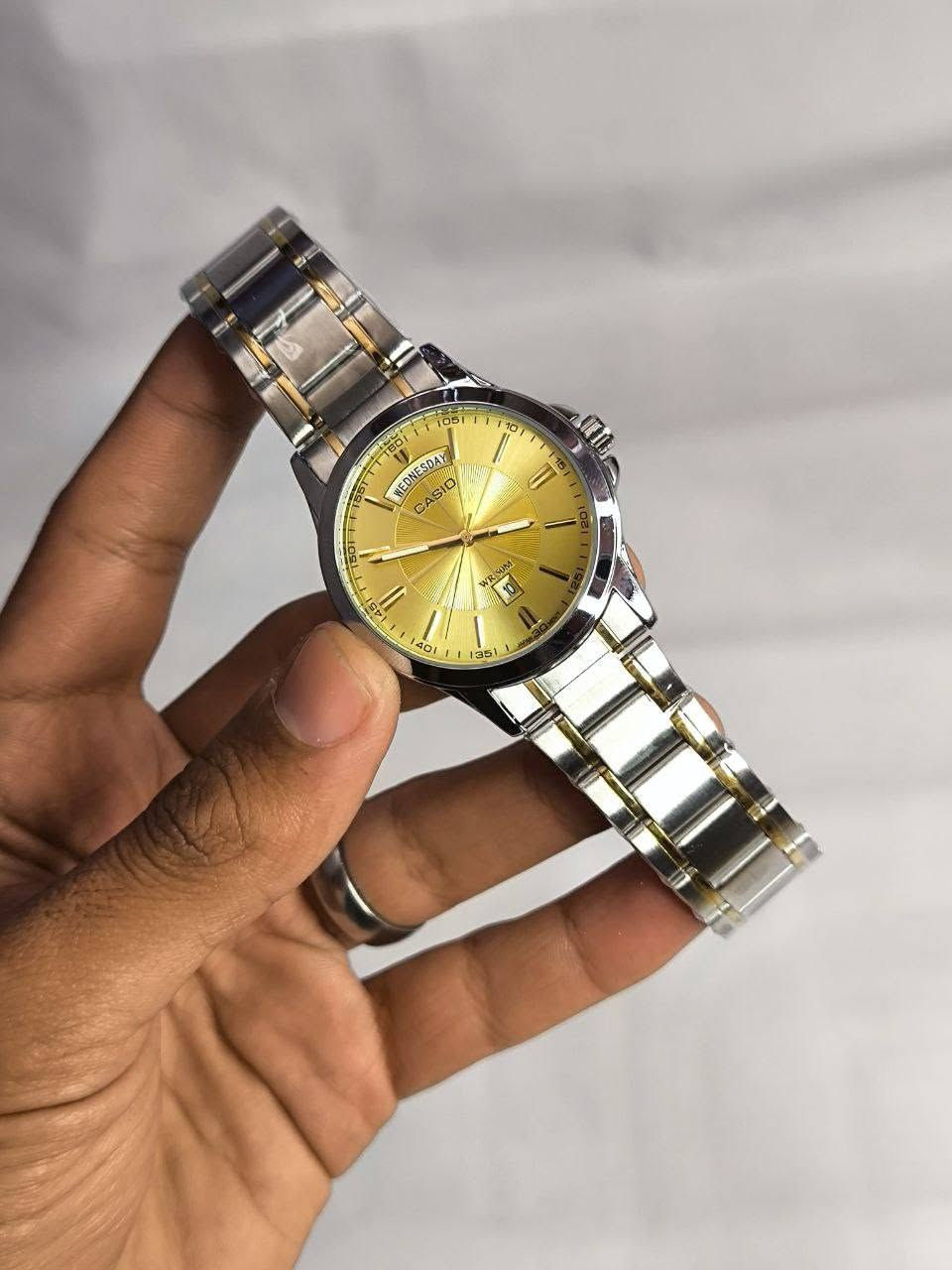 كاسيو  CASIO ياباني 🇯🇵
تحفه فنيه قطعة ولا غلطه
مكينة كوارتز ياباني🇯🇵
ميناء ذهبي (مميز ) مع اميال لامينوس
مزودة بمنفذ تاريخ شهري+اسيوعي
زجاج زفير ضد الخدش 
مقاومة ماء وغبار 
مختمه بالكامل حفر
 
القطعة ما تتفوت 
سعر :- 35 ع اول تم  
للحجز والاستفسار يرجى الاعتماد خاص
#محافظات #ساعات #بغداد #اكسسوارات #ماستر


**إذا كنت صاحب هذا الإعلان وتريد حذفه لأي سبب، رجاءا أرسل رسالة إلى الدعم الفني**
