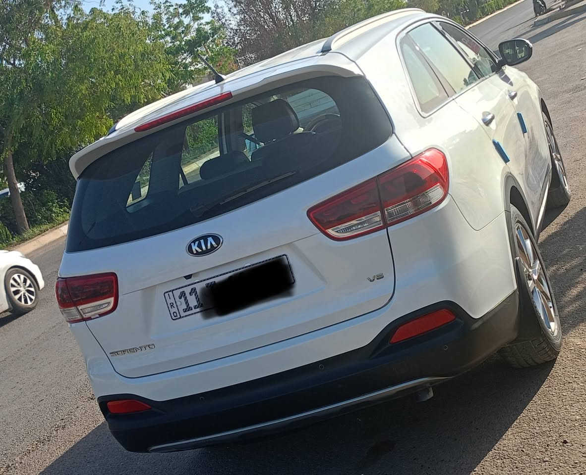 سلام عليكم.
سورنتووو خليجي 7 راكب ابيض اللون 2018 رقم بغدادالجديد الدولي 
فوول مواصفات ما عدا البانوراما.ماشيه 92 الف كم. 6 سلندر محرك 3500 V.سياره جديده ونظيفه.
كير 8 نمر
اربع انظمه قياده
بصمه تشغيل +بصمة ابواب
نظام الترحيب
يدات نيكل + اضاء اليده
تبريد 3 قطع
كشنات جلد+ كشن الامامي كهربائي 
جنطه كهربائية+ حساس الجنطه
لد امامي + المرآءة الجانبيه شفط+ اشاره بالمرآة
حساسات اماميه خلفيه.
زراكات اللايت الامامي
بردات خلفيه
كامره دواره
ويل كروم 19
تحكمات استيرن
شاشه اعطال
ادك جرس ب 120.
السعر المطلوب 240 وبي مجال قليل.
الخالص *********** ابو ريث.
