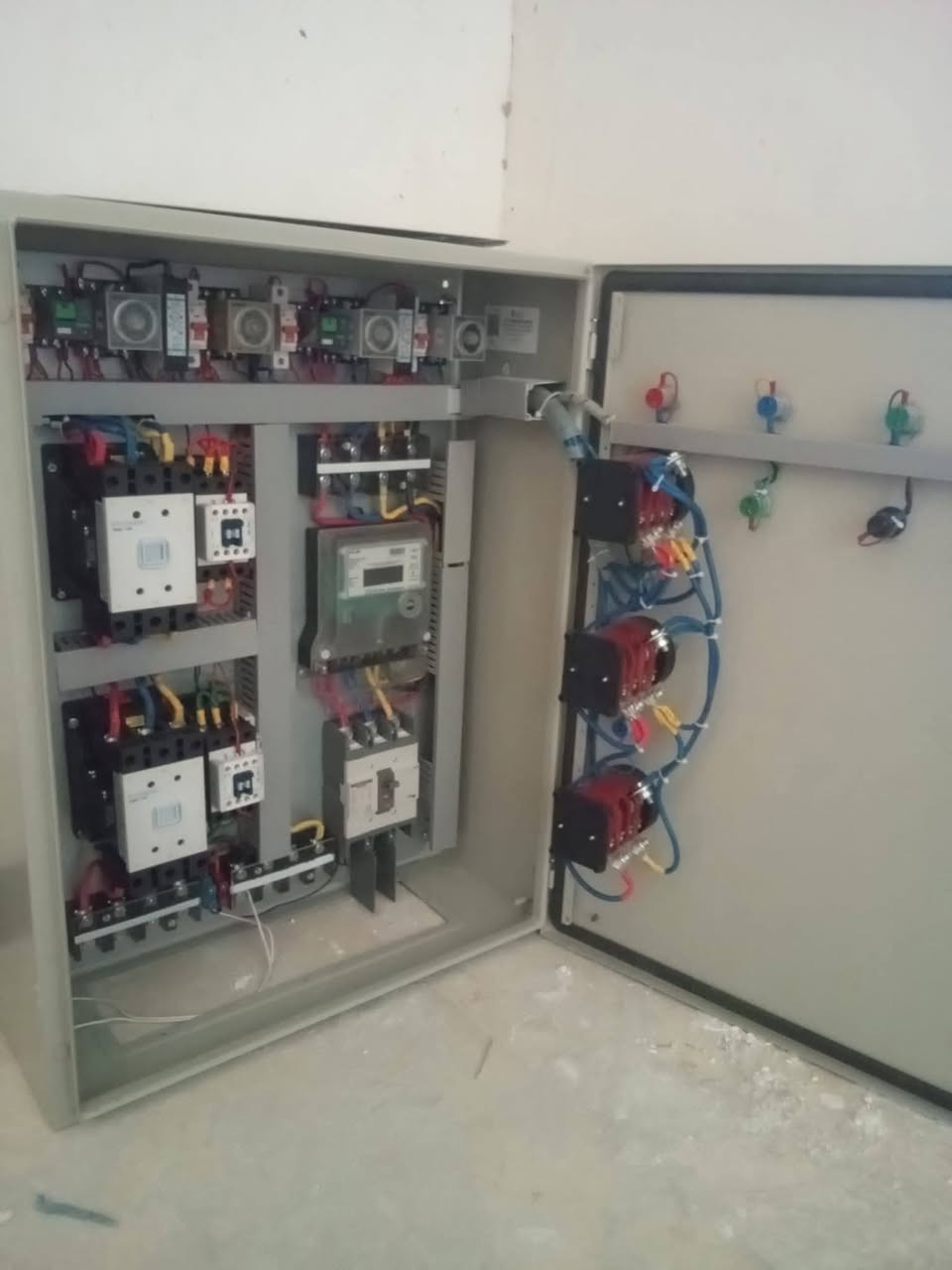 سلام عليكم مستعدين تنفيذ كافة الأعمال الكهربائيه عمل بوردات السيطره ATS وعمل البوري وعمل السيمز وتنفيذ كافة العمارات السكنية والدور وعمل كافة المنظومات الستلايت والانترنت ومنظومة الحريق ولوحات السيطره والكيبل ترى وبأسعار مناسبه والحفر كوسره وليزر وتبنيد البوكسات ومنظومة الإرث والفوتيسل البروفايل***********
