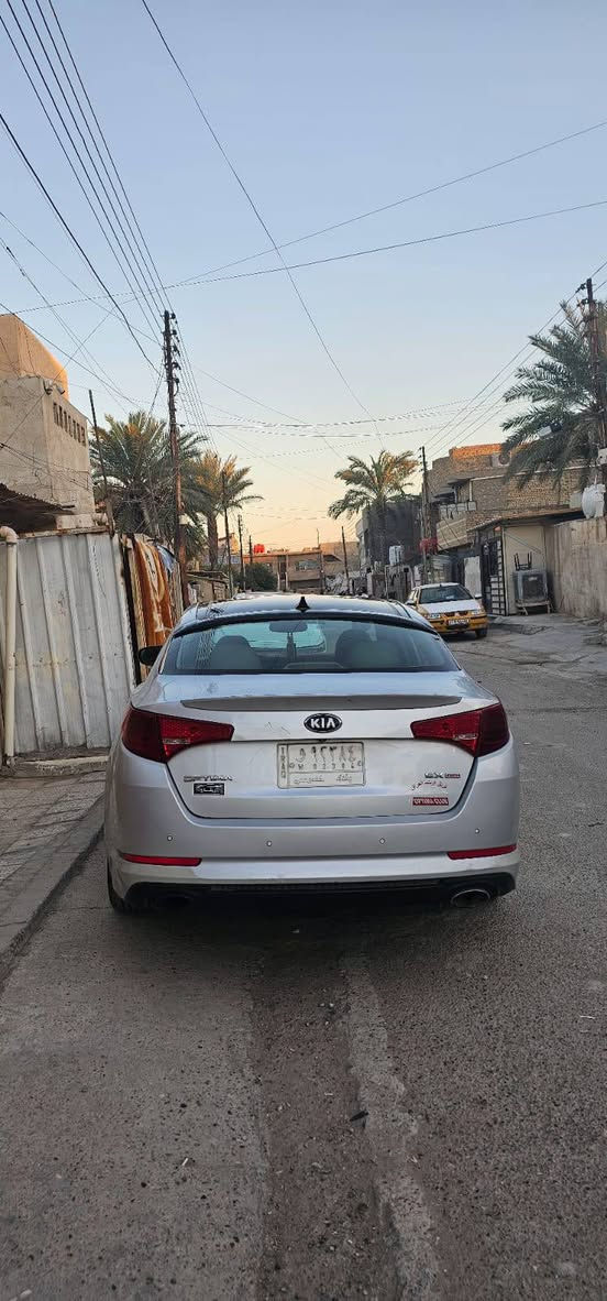 السلام عليكم اوبتما موديل ١٣ امريكي  للبيع السياره فول لمتد واحد على واحد السونار مرفق مع الصور السعر ١٠٣ وبيها مجال الشراي يتصل مكان حي الجهاد الاساتذه ***********
