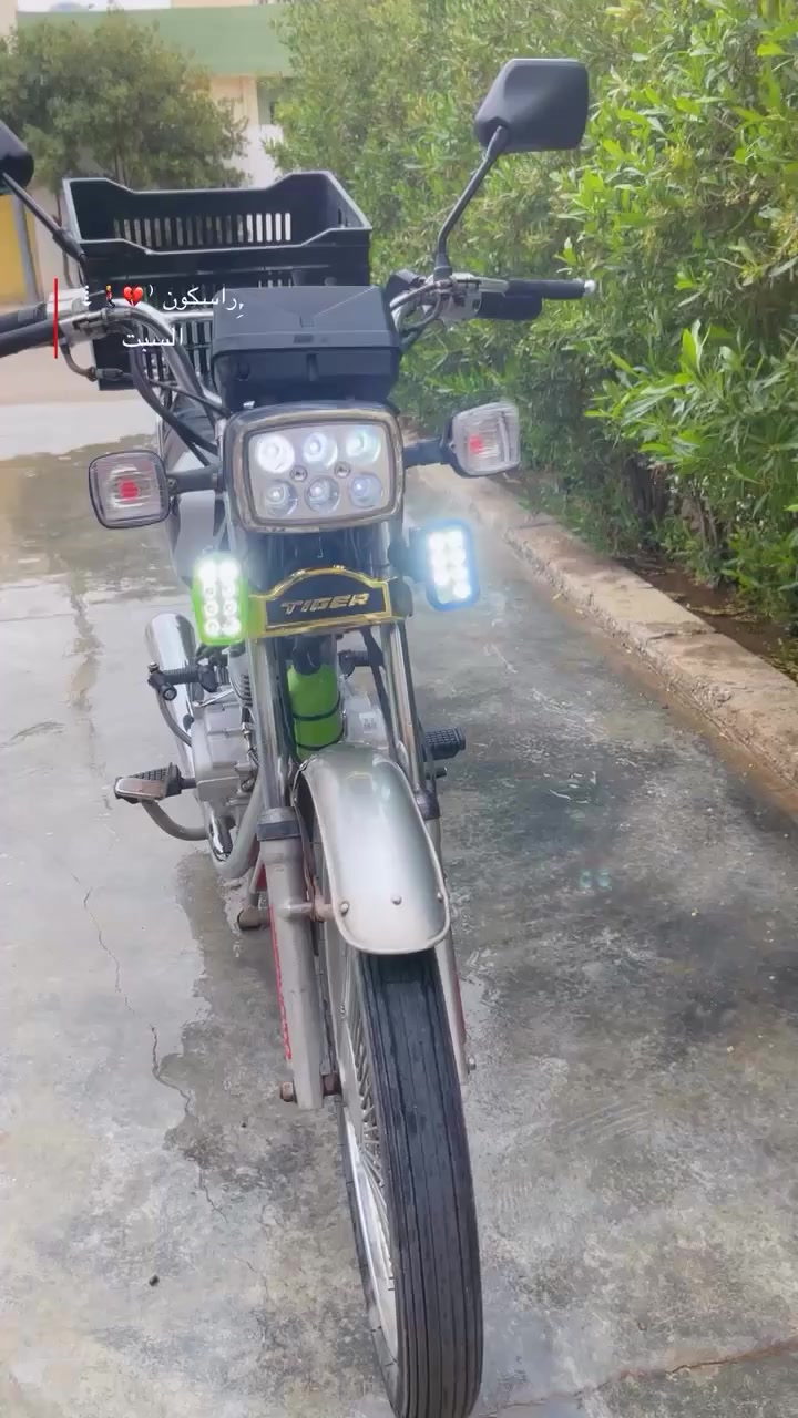 تاكر لبيع موديل 21 ورقه وحده الدراجه نصيف وكلشي جديد مخليليه كهربيات شغاله مابي اي عيب السعر 450 وبي مجال مكاني كلار


**إذا كنت صاحب هذا الإعلان وتريد حذفه لأي سبب، رجاءا أرسل رسالة إلى الدعم الفني**