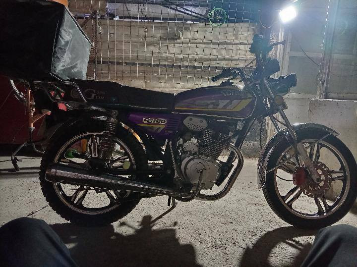 دراجة ايراني 2023 اوراقها كاملة تترقم اذا تريد ترقمها بيها اوراق كمرك نضيفة خير من الله مكاني بغداد الدورة سعرها 650 بيها مجال للشراي ***********
