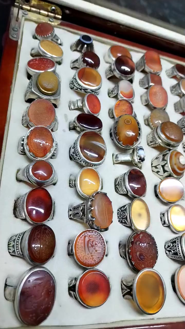 اللهم صل على محمد وآل محمد بضاعه قويه مال لكاط مرتبه تنباع شلعه وحده الي مهتم وعلئ باب الله يدخل خاص يدلل او يتصل على هذا الرقم والي يعامل ويبخس بحلال العالم يسمع كلام ميعجبه تحياتي للجميع الاخوه الأعزاء ***********
