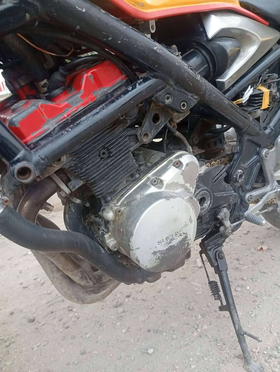 باندا كرستال مكينه 250 محور 400 سي سي قبق احمر دبل فصله دراجه كامله خير من الله  السعر 850 وبيها مجال
***********
