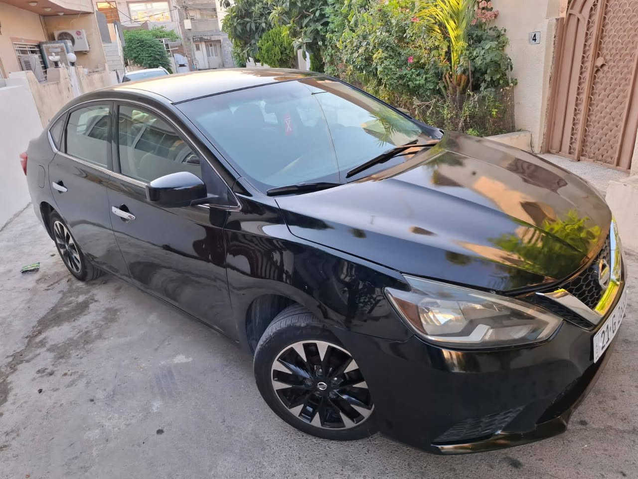 Sentra 2017 sv
سێ مۆد لێخوڕین ، بەسمە ، شاشە و کامیرای دواوە، تعدیل سورعە ، سوکان ڤۆلێوم ، ئێرباگی نەتەقیوە ، ۱۱٦۰۰۰کیلۆ  مەتر ڕۆشتوە، گێرو مەکینە نەکراوەتەوە، سەنەوی تا  ۲۰۲۹ تازەیە،بۆنیتی ڕەشەو 
تەنها دوو کارتی بچووکی هەیە
سەیارەکە لە شەریکەوە دوودەسیکردوە نمونە
ژمارەی خاوەنی
***********
106 گەڵاو معامەلە السليمانية, العراق
