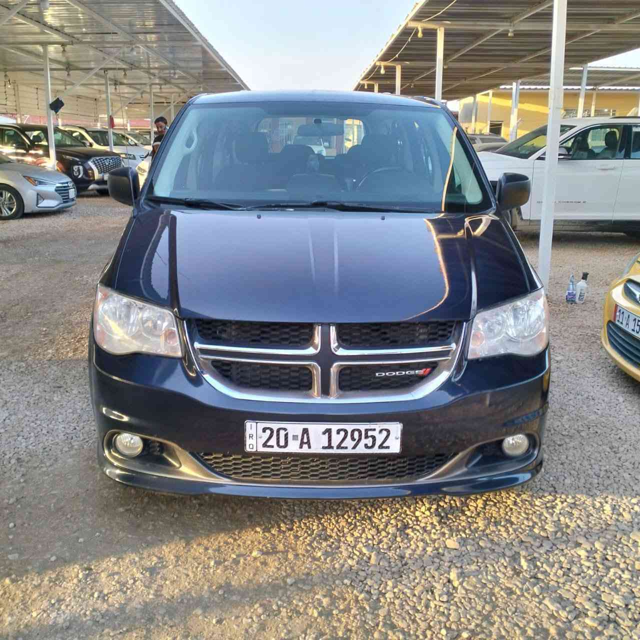 السلام عليكم   للبيع 

 دوج كرفان موديل 2008 رقم انكليزي مشروع وطني مداور بكل المحافظات  حجم المحرك 6سلندر 3،300 كشنات منفصل سياحي السياره جديدة وجاهزه من كلشي تبريد ثلج  السعر 98وبيها مجال بسيط  للشراي مكاني ديوانيه قضاء الشامية  ***********
