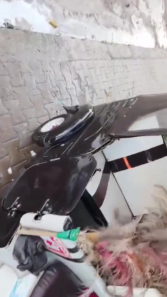 سلام عليكم 
تكتك 2022
رقم وسنويه تحويل ثاني يوم
السعر 8800 وبيه مجال قليل 
عنوان ديالى بعقوبه
***********
