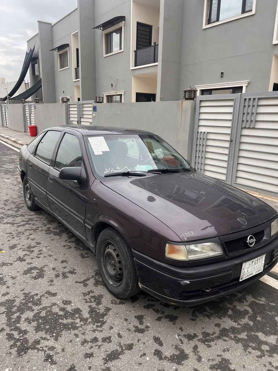 السلام عليكم 
اوبل فكترا 16 موديل 1992 بدون صبغ فقط دوائر خلفيه  وقبغ صندوك مبدل  مكينه  مال كصه  طخم تاير  جديد  باتري جديد  الداخل مدوشم جديد كاربون بانزين بيها السعر 40 وبي مجال قليل 
***********
***********
