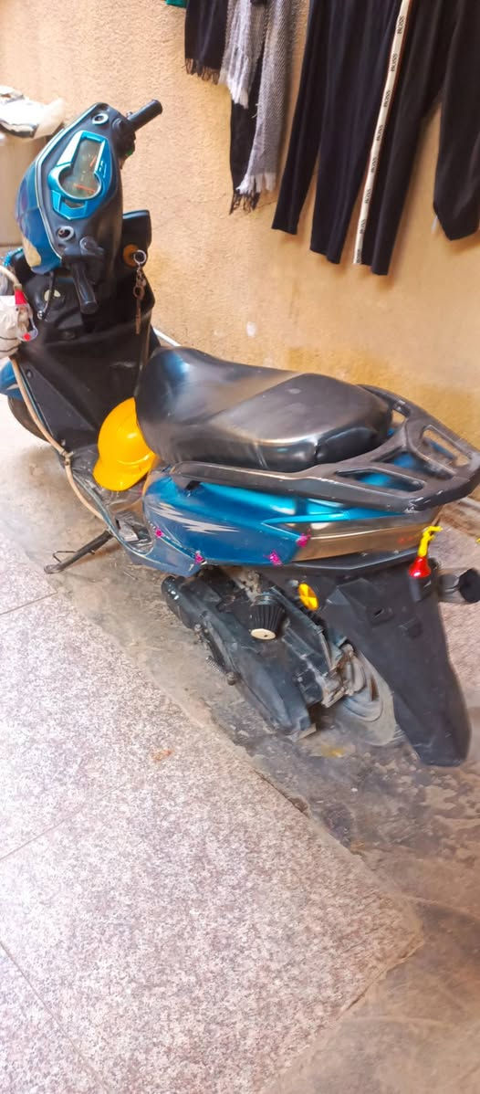 سكنس صيني للبيع
1-بدون بريك أمامي 
2-بدون صالنصه البلادي
3-بدون أشاير وهورن فقط لايت بگ وأمامي 
4-سلف شغال لكن يحتاج راجز
5-تحتاج تنضيف كابريتر بس تدوس تختنگ عند السرعه 30
6-بدون واير عداد 
7-الدراجه معدله غاز للتسارع فقط


**إذا كنت صاحب هذا الإعلان وتريد حذفه لأي سبب، رجاءا أرسل رسالة إلى الدعم الفني**