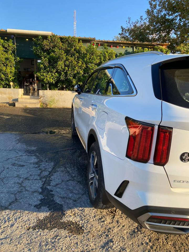 سلام وعليكم
سورنتو 23 
وكاله 
ماشيه 31
رقم اربيل. ب اسمي
4 كامره
بانوراما
فول السياره نظيفه جداً
بدون اي صبغ بدون اي بارد 
*********** متواجد واتساب
مكاني ب منصور
