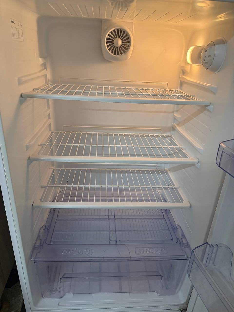 السلام عليكم أغراض منزلية للبيع
كاونتر الأمنيوم لون عسلي ..
ارضي + ملحق بطول 3.15م مع سنك (حوضين)بطول 1.85م ( السعر 475 )
ثلاجة beko .. ( السعر 300 )
طباخ  newal مع المنظم .. ( السعر 50 ) 
مرشحه RECO لمس ( السعر 100 )

العنوان أبوغريب حي الزيتون 
للتواصل والاستفسار 
***********
