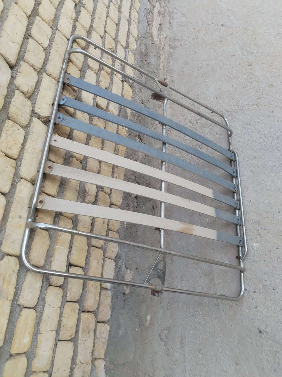 سلام عليكم  للبيع سله  ترهم جميع سيارات صالون.. جديده بس بيه هاذ صبغ شويه..


**إذا كنت صاحب هذا الإعلان وتريد حذفه لأي سبب، رجاءا أرسل رسالة إلى الدعم الفني**