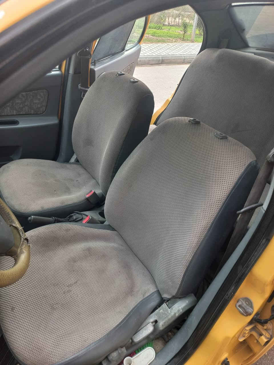 السلام عليكم طيبه للبيع موديل 2016 مكينه وكير خير من الله رقمها بغداد وبسمي مداور ثاني يوم حداديه جديده تدفئه تبريد شغال مكانها واسط زين القوس  استفسار اكثر اتصال على الرقم ***********
