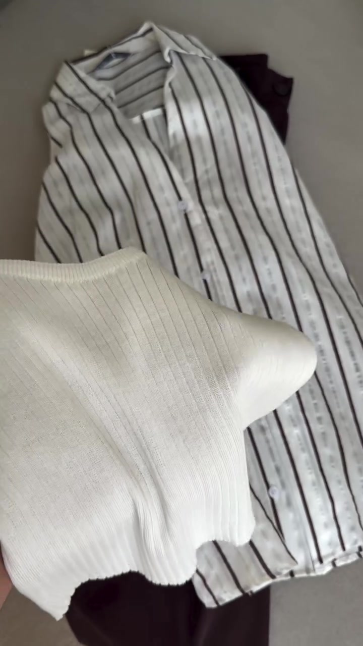 ‏‎
ازياء كلبدون 👗🧥👚

‏‎العنوان :

الفرع الاول /‏‎ المنصور / قرب سيد الحليب / مجمع سنتر القرش /الطابق الثاني

الفرع الثاني / الاعظمية / شارع الضباط / مقابل مطعم ليز

🌺🌺🌺🌺🌺🌺

‏‎‏‎يوجد خدمة توصيل 
‏‎‏‎لجميع مناطق بغداد والمحافضات 🚕🚕

‏‎‏‎للحجز والاستفسار يرجى مراسلة الصفحة او الاتصال على الرقم

0️⃣7️⃣7️⃣1️⃣3️⃣3️⃣2️⃣1️⃣0️⃣7️⃣3️⃣

‏‎‏‎واتساب 👆👆👆


**إذا كنت صاحب هذا الإعلان وتريد حذفه لأي سبب، رجاءا أرسل رسالة إلى الدعم الفني**