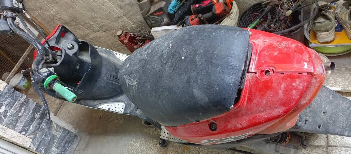 سلام عليكم ماكس عدله كوم حديد متروكه دراجه سعر 250  بيهه مجال بسيط مكان حي العامل بغداد  ***********
