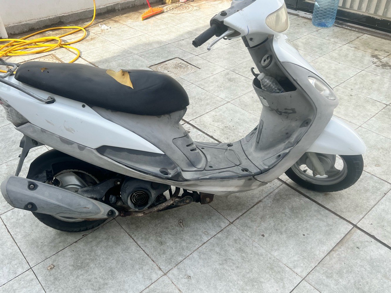 سلام عليكم دراجه ماكس منغولي للبيع مكينه نضيفه ما مفتوحه بس كفراتها شويه تعبانات مكاني سماوه السعر خاص وإذا مراوس بzr واطي فرق عادي بس اوراق علق وراسلك خاص
