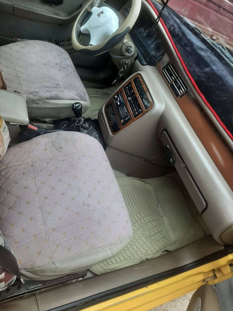 السلام عليكم سمندالبيع مديل ١١مصفره هيه غرامات جهزه مكينه وكير مكفولات رقم واسط  نكليزي بيع و مراس رقمي ***********السعر ٣٠وبيه مجال
