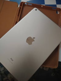 ايباد 9 • ايباد الجيل التاسع • ايباد مستعمل • ايباد نظيف • قلم ايباد •...