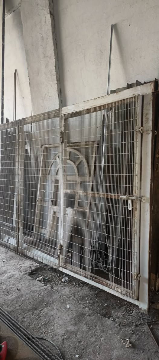 سلام عليكم واجهيه برج تزكام ثقيل ٤متر الرتفاع ١٨٠ سانتيك العنوان نجف كوفه شترع المطار الجديد السعر ١١٥ بيها مجال قليل واتساب ***********
