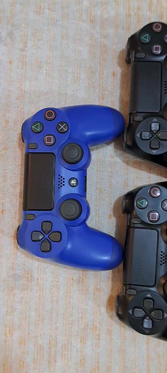 للبيع 
جويستيكات بلي 4 اصليات  سعرالمجموعة 100  الف 
يوجدتوصيل


**إذا كنت صاحب هذا الإعلان وتريد حذفه لأي سبب، رجاءا أرسل رسالة إلى الدعم الفني**