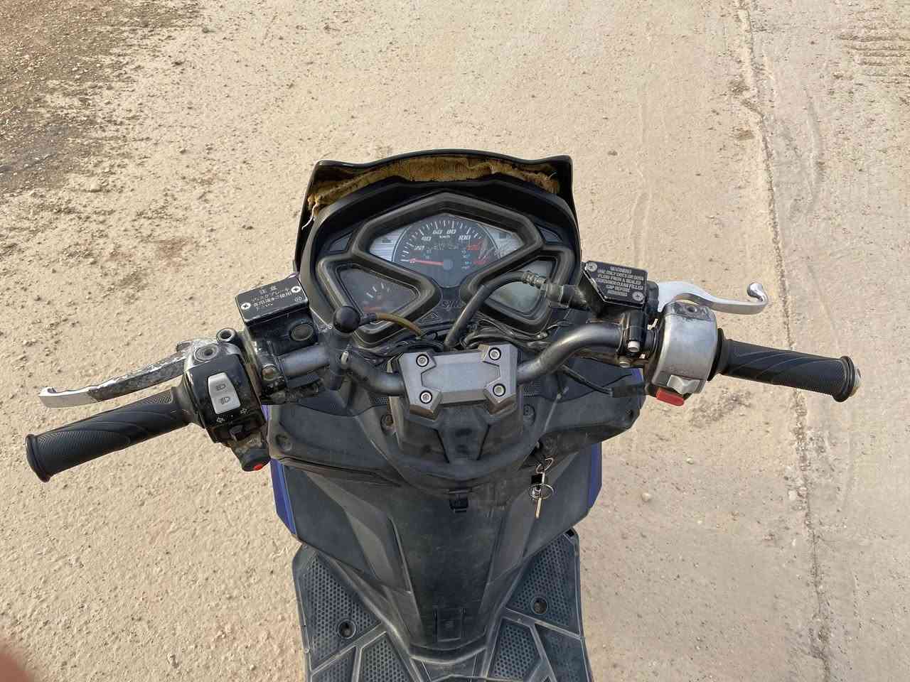 السلام عليكم اخوا
للبيع او المراوس 💵💸

دراجة سيام sym 🛵 
محرك 200 
المكان كوت حي الجامعة 
السعر 500 ابو بيهة مجال 💵💸🤑
الرقم *********** 
 رقم الواتساب ***********
