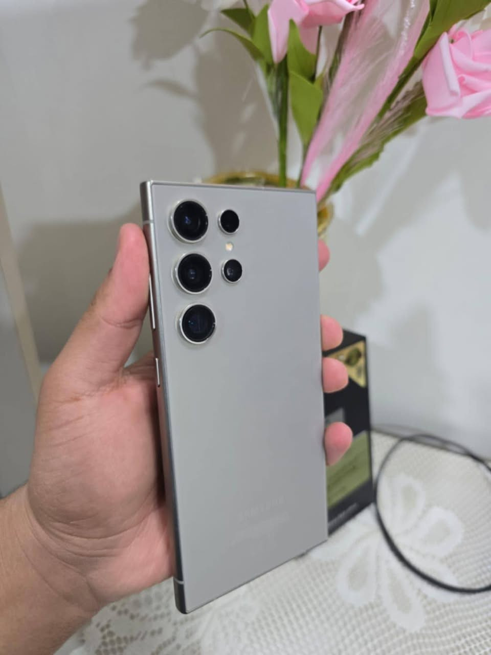 سلام عليكم
S24 ultra ذاكره 256 ضمان عين الفهد
نظيف السعر 950 وبي مجال للشراي 
العنوان بغداد شهداء السيديه 
الرقم *********** متواجد واتساب
