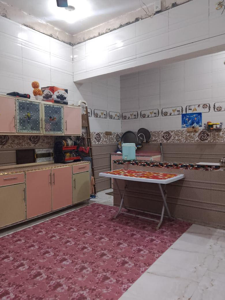 🏡 بيت للبيع – ناحية العكيكه
📍 الموقع: على شارع عام، ركن، مقابل حسينية آل عاتي
📐 المساحة: 170 متر
🏗 البناء: حديث، طابق واحد، السطح كونكريت
يتكوّن من:• غرفتين نوم• صالة• ديوانية• مطبخ• مجمّع صحي داخلي• مجمّع صحي خارجي
💰 لمعرفة السعر: علّق بالرقم (1) ويصلك السعر مباشرة

📞 للاستفسار:
 • *********** — أبو علي
 • *********** — أبو زين

🏢 أو مراجعة: مكتب أزهر للعقار
📍 مقابل بلدية العكيكة
