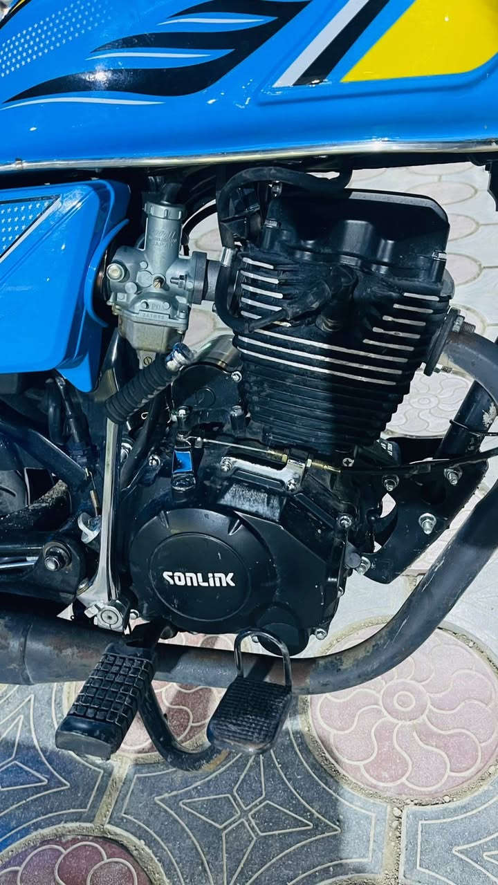 سلام عليكم دراجه سونك مديل25دراجه كفاله كير محرك كهربيات كلها شغاله بصمه عن بعد شغاله   وراق موجوده سعر 750مكاني بغداد حسينيه معامل***********
