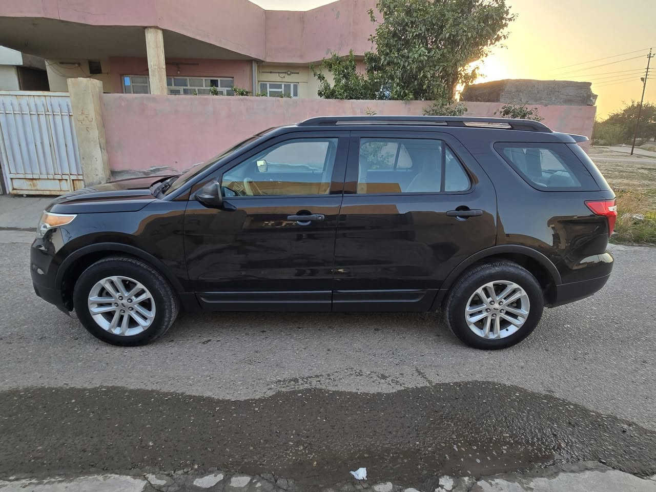 بسم الله الرحمن الرحيم
 
اللهم صل على سيدنا محمد وعلى آل سيدنا محمد 
من رخصت الأدمن المحترم 
السلام عليكم ورحمة الله وبركاته 
فورد اكسبلور مديل 2015
للبيع او مراوس فورد احدث
وارد امريكي كلين بدون حادث بدون ايشي بيها بارد 4 اصابع فقط 
ماشيه 93 الف كيلو حقيقي شرط
كير ومحرك شرط شركة 
محرك مامفتوح شرط
6 سلندر 3500
السياره كلها وضع شركة
وشرط احلى من الصور
لا شخوط ولا رصعات فضل الله 
صدر امامي وخلفي شرط 
تخم تاير جديد 
تبريد ثلج 3 قطع
7 راكب
شادلها منضومة غاز 
يعني انسه الصرف
سياره بسمي
رقم سليمانيه
هزه جديده تنتهي نهايت السنه
سنويه تنتهي نهايت ال 28
تحويل او وكاله
السعر 165 ورقه وبيها شويه مجال 
للأستفسار اكثر اتصل 
***********
***********
مكانها سامراء
