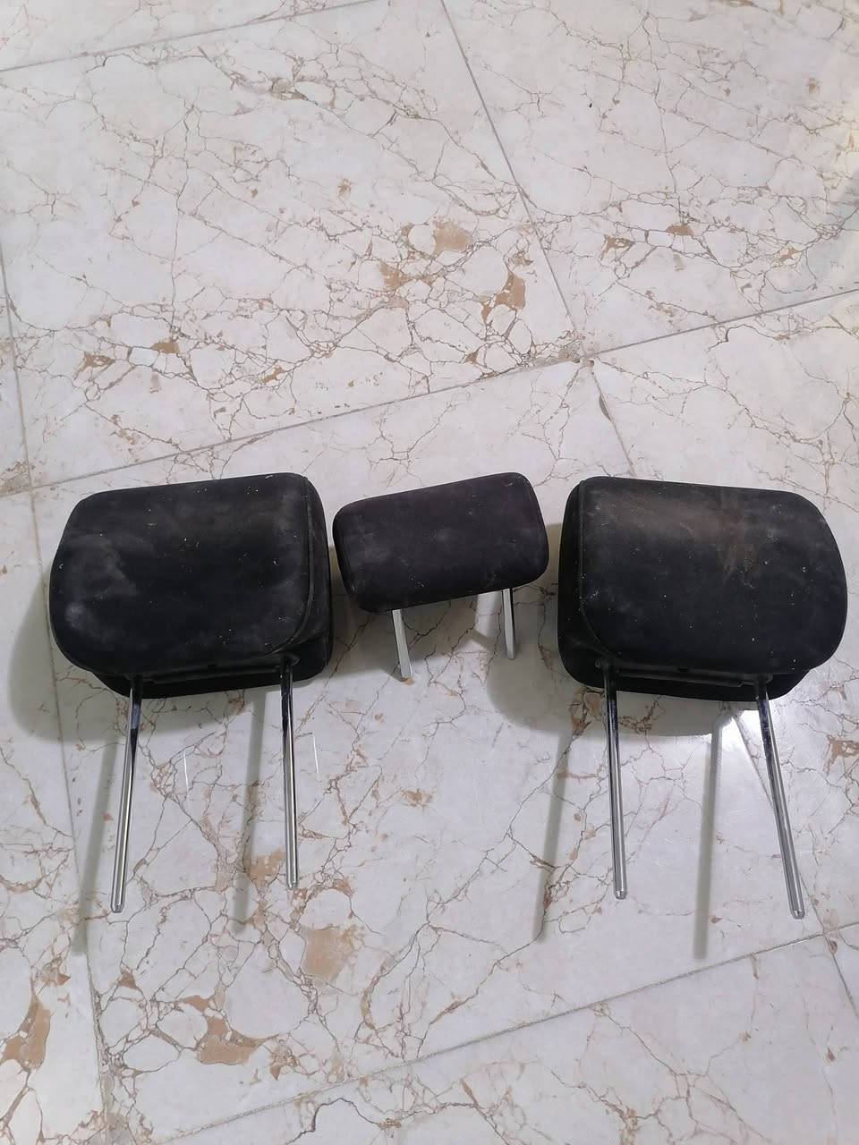 سلام عليكم غراض سياره للبيع ***********
