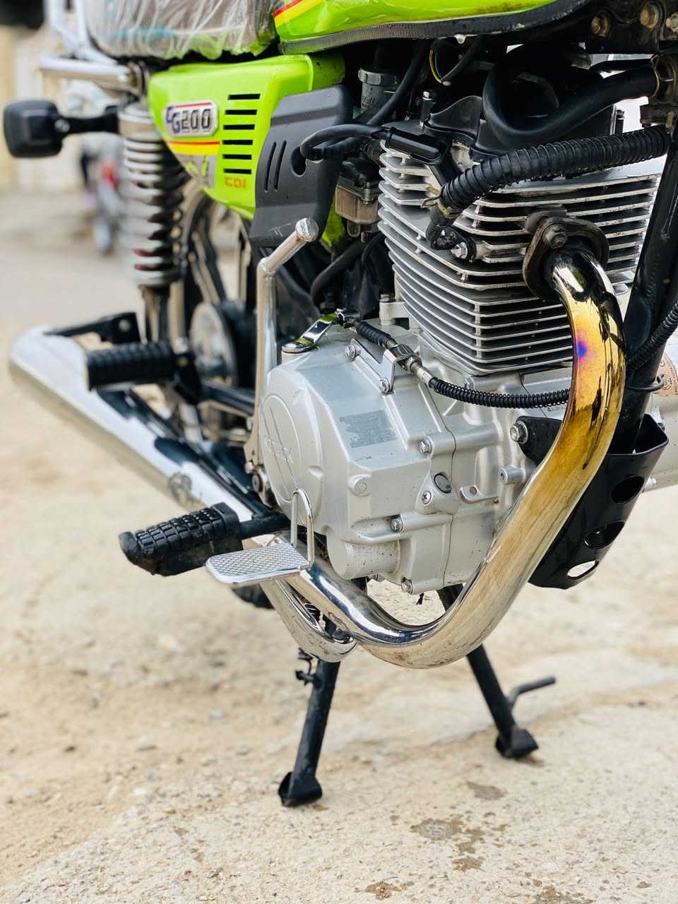 دراجة للبيع ٢٠٢٤

دراجة إيراني للبيع ٥ كير مكينه ٢٠٠ cc اوراق موجوده
كلشي شغال بيها ما بيها نقص سلف هندر كله شغال
عنوان بغداد. كماليه

السعر ٦٥٠ وبيها مجال

رقم متوفر وتساب راسلني ع صفحه

***********
