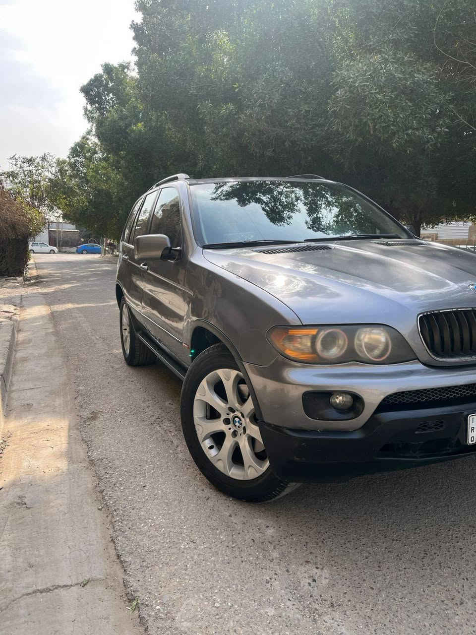 سلام عليكم bmw x5,موديل 2003 بلاديه فقط طخه بصيطه بخشم جاملغ الايسر بيع او مراوس باخره سعر 85 مكانهه غزاليه ***********
