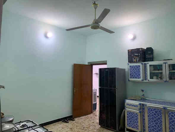 يالله بيت للبيع السعر 85 مع المجال المساحة ٢٠٠ متر طابو زراعي سند ٢٥ غرفتين نوم وصاله واستقبال ومطبخ وصحيات داخليه وخارجية منور وطارمه بناء حديث صب مسلح كل الخدمات موجودة تبليط ومجاري العنوان طويريج حي الجمعية شارع ام البنين 
تفاصيل أكثر الاتصال على الارقام التاليه او مراجعه المكتب ابو علي للعقار نهايه الجمعية قرب مدرسه نبع المعرفه الاهليه
***********
***********
