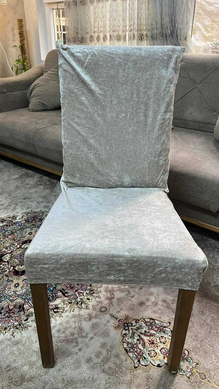 ميز طعام  مع ٦ كراسي طول متر ونص وعرض ٩٠  نظافتهم فوق الوسط   سعر 125 الف واي استفسار عل خاص


**إذا كنت صاحب هذا الإعلان وتريد حذفه لأي سبب، رجاءا أرسل رسالة إلى الدعم الفني**