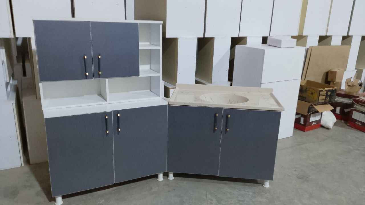 كاونتر MDF خشب متر  ارضي وملحق مع سنك متر مرمر . بغداد, العراق


**إذا كنت صاحب هذا الإعلان وتريد حذفه لأي سبب، رجاءا أرسل رسالة إلى الدعم الفني**