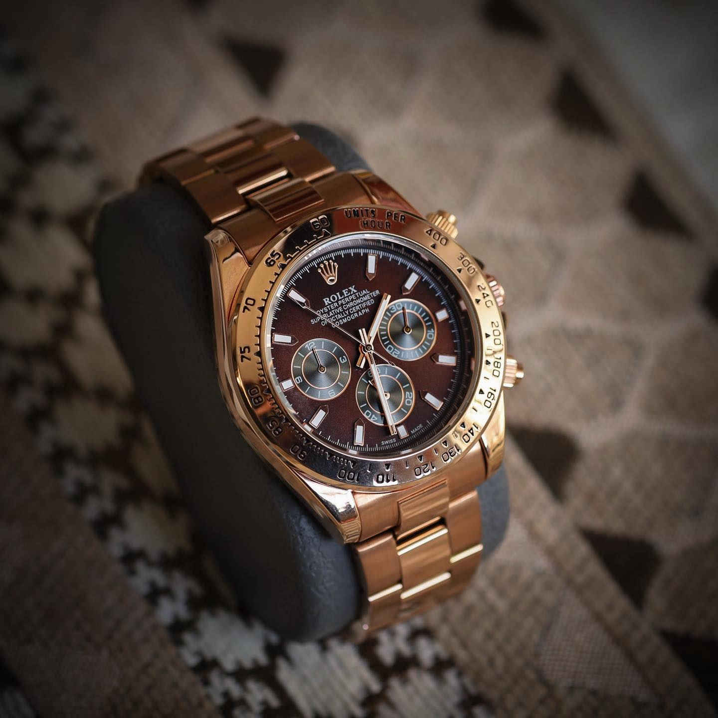 Zain_Watch
ساعة رجالية ماركة ROLEX

المواصفات 
.اللون برونزي
.المينة باللون الجوزي
.الوزن:-140g
.ساعة توقف
.زجاج مقاوم للخدش
.السير ستانلس ستيل مطلي باللون البرونزي
.ضمان مدة سنة
.تأتي مع علبة جلد

السعر (55.000)
يوجد توصيل لجميع محافظات العراق
(التوصيل من يوم الى ٣ايام)

للإستفسار:***********
او مراسلة الصفحة
♦️التصوير داخل الصفحة تصويرنا

#ساعات #رجالي #توصيل #f #اكسسوارات #العراق #m #a #ملابس #ماركة #tiktok #instagram #fashion #facebook #تجميل #أناقة #هدايا #هدايارجاليه #هدايامميزة #ضمان #hublot #followforfollowback #explorepage #ex #explore #share #like #instalike #save #money

