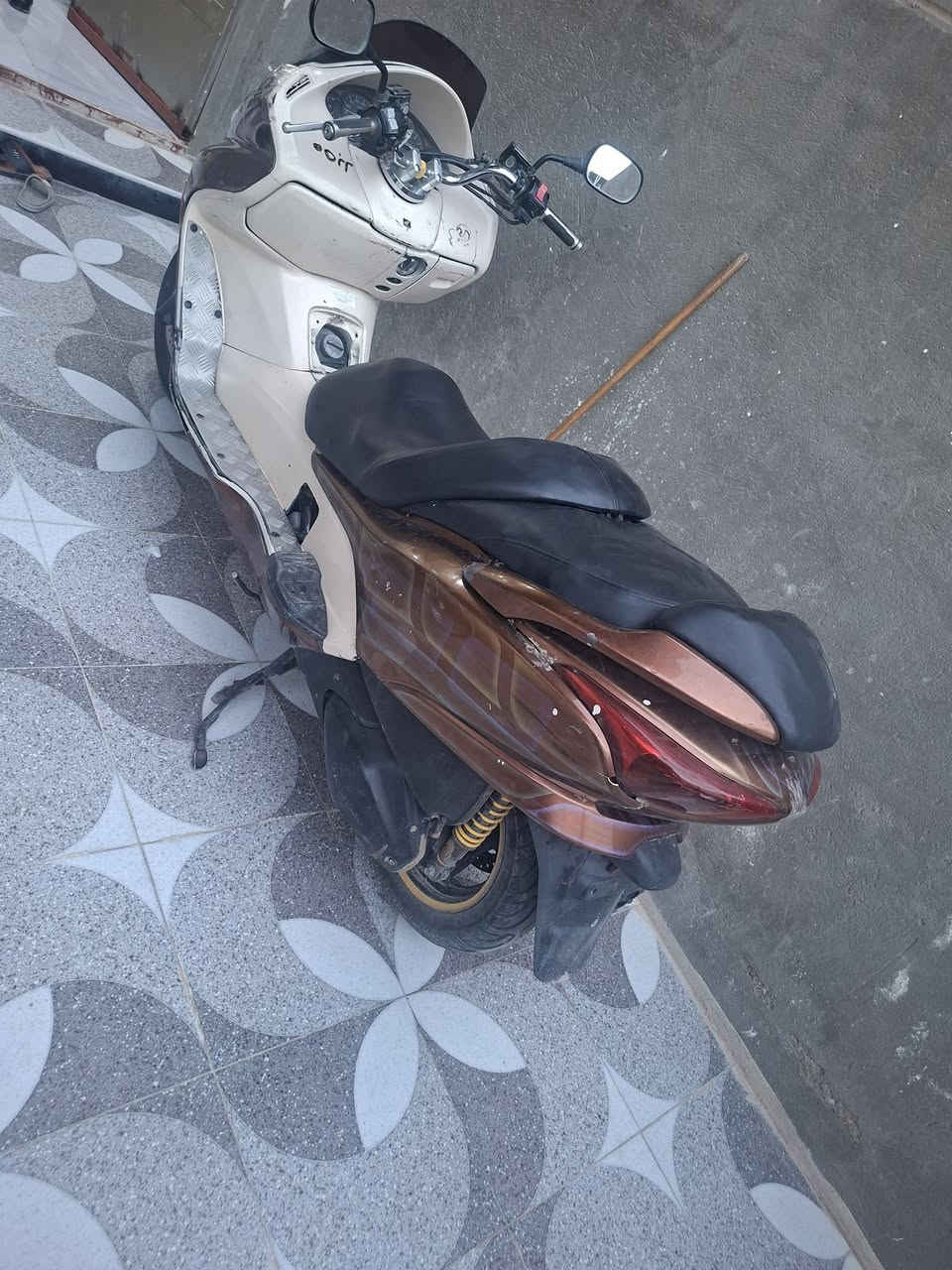 السلام عليكم 
فورزا ٨ ٠ للبيع دراجه حلوه ومكينتها نضيفه
كلجات خلفيه فيت بم شوته باتري كله جديد  كهربائيات كله شغاله ماشيه ٧٤ الف
بيها ٣ نواقص فقط  لا غير
١.كلجات اماميه
٢. دبلات خلفيه تعبانه
٣. جهاز البصمه الي جوه الكشن بي ضعف
العنوان واسط الزبيدية
السعر ٦٥٠ وبي مجال
***********
