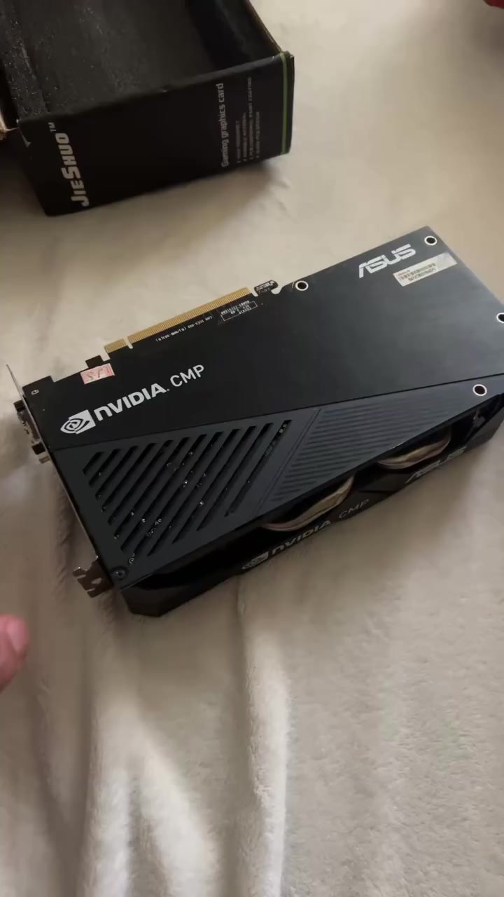 السلام عليكم اخوان هذا كارت شاشة نفيديا CMB 40HX 8G مخصص للتعدين فقط لا يظهر صورة فقط تعدين جديد الكرت  كلش مستخدم شي قليل حسب كلام الولد يكول اقل الشهر وهو فعلا الكرت حتى غبار و تراب ماعلية بعدة جديد اشتريتة من شخص و كلي يظهر صورة و يفيد للعب ونصب  علية و مايقبل يرجعة و حظرني المهم الكرت شغال لكن ما يظهر صورة ما يفيد جماعة الكيمنك فقط تعدين هذاسعرة 65 الف انا اشتريتة و من غير الكراوي الي ذبيتهن علمود افحص الكرت وتوصيل موجود  الي يفيدة الكرت يراسلني و انا برسم الخدمة لان هذا الكرت انا ما يفيدني صراحة ما اعرف ب تعدين و شكرا جزيلا و اسف على الاطالة 💜💜


**إذا كنت صاحب هذا الإعلان وتريد حذفه لأي سبب، رجاءا أرسل رسالة إلى الدعم الفني**