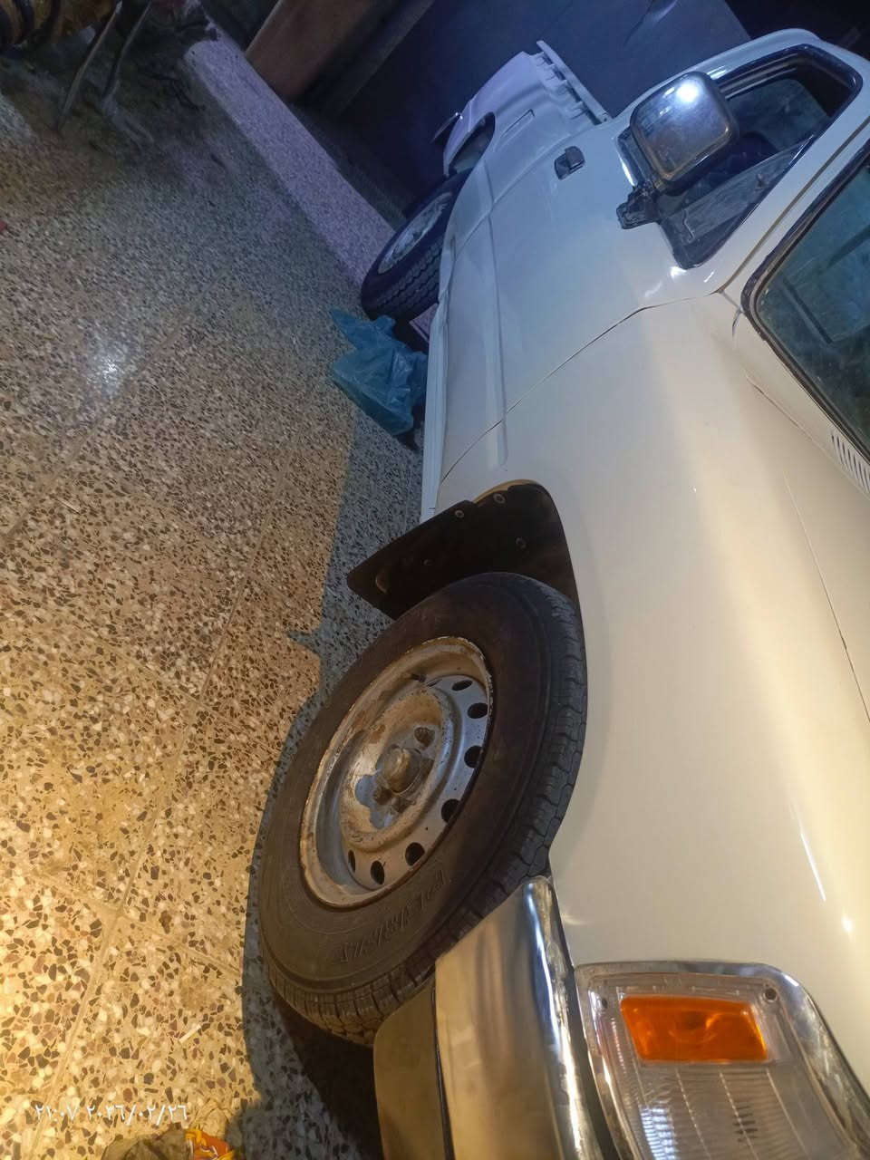 لبيع موديل 1992تخم تاير كير مكينة اكسل جدد شاصي مكفول صبغ جديد شرط تحويل رقم الماني ***********سيارة هسة طالع من تعمير فول
