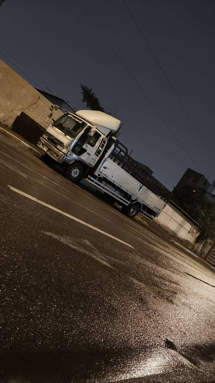 السلام عليكم هينو انكر ابو شفه لبيع كفاله عامه طول 6وربع مكينه 80فول عادي بسمي رقم ذي قار مداور ثاني يوم جاهزه لعمل تايرات 19ونص توني فاتح كلج وبريك اربع وياله ومحجر جديد مكاني ناصرية قضاء شطره وشراي ينتصل ***********
