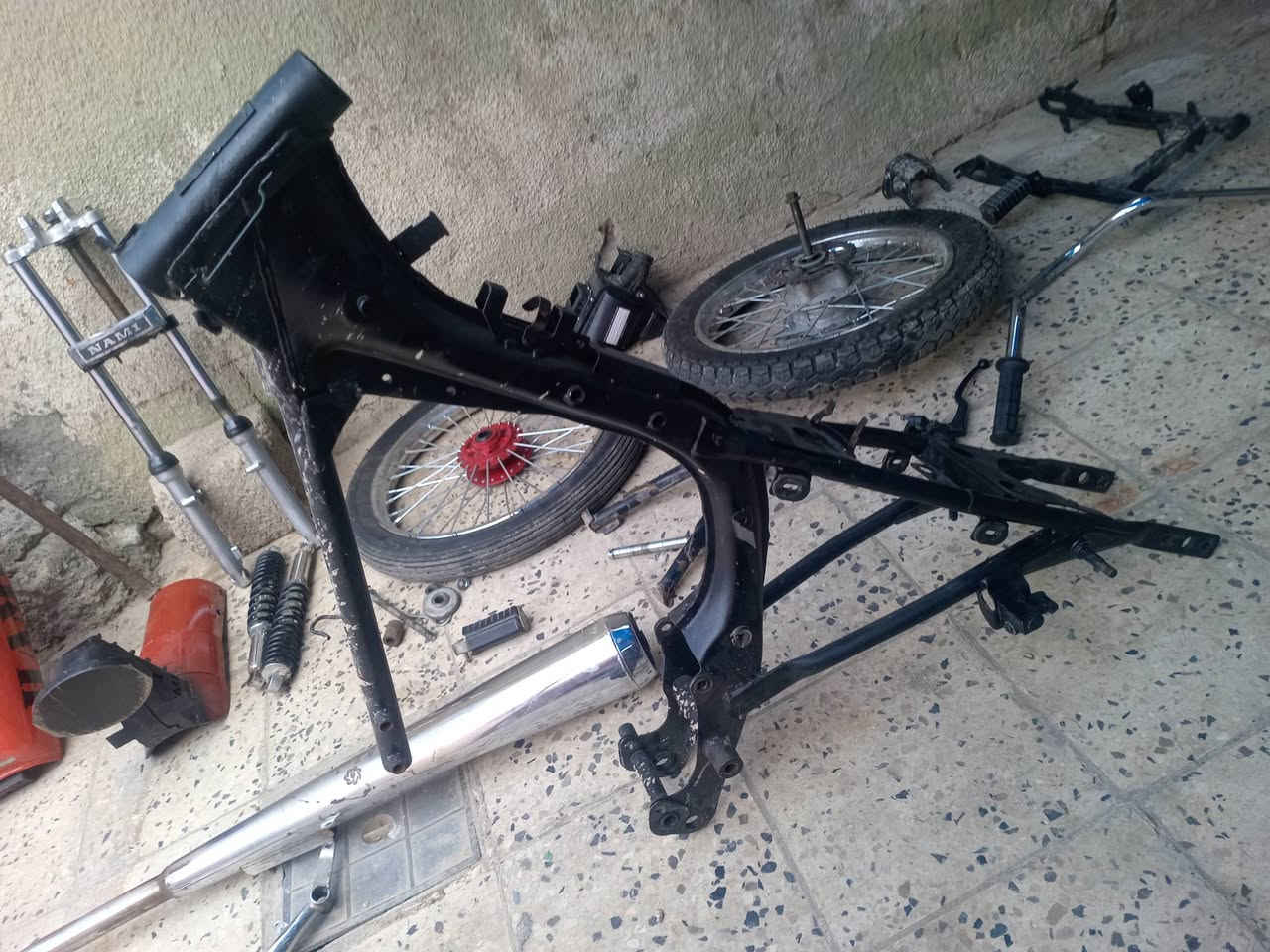 اسلام عليكم غراض تعميره كامله شاصي نامه شلامجه ابو قفل صالنصه ام نجمه وياله رياضي نامه كاملات هنه وايرات وصدر امامي دبلات خلفي وماشه خلفيه شوته راصطه باكستانيه تانكي موشم هوه وصفاحيات كامل السعر خاص او اتصال بل رقم ***********
