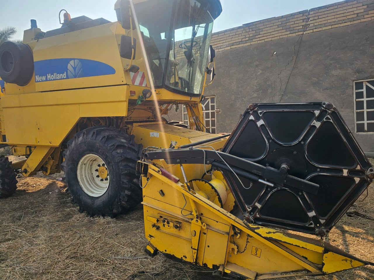 حاصوده للبيع موديل 2006 حجم 54 هايدرو تخم تاير جديد رقم اربيل 4 بلم حاصوده مشروطه من حگ ولحيم طبله 15 العنوان نجف ناحيه العباسيه ***********
