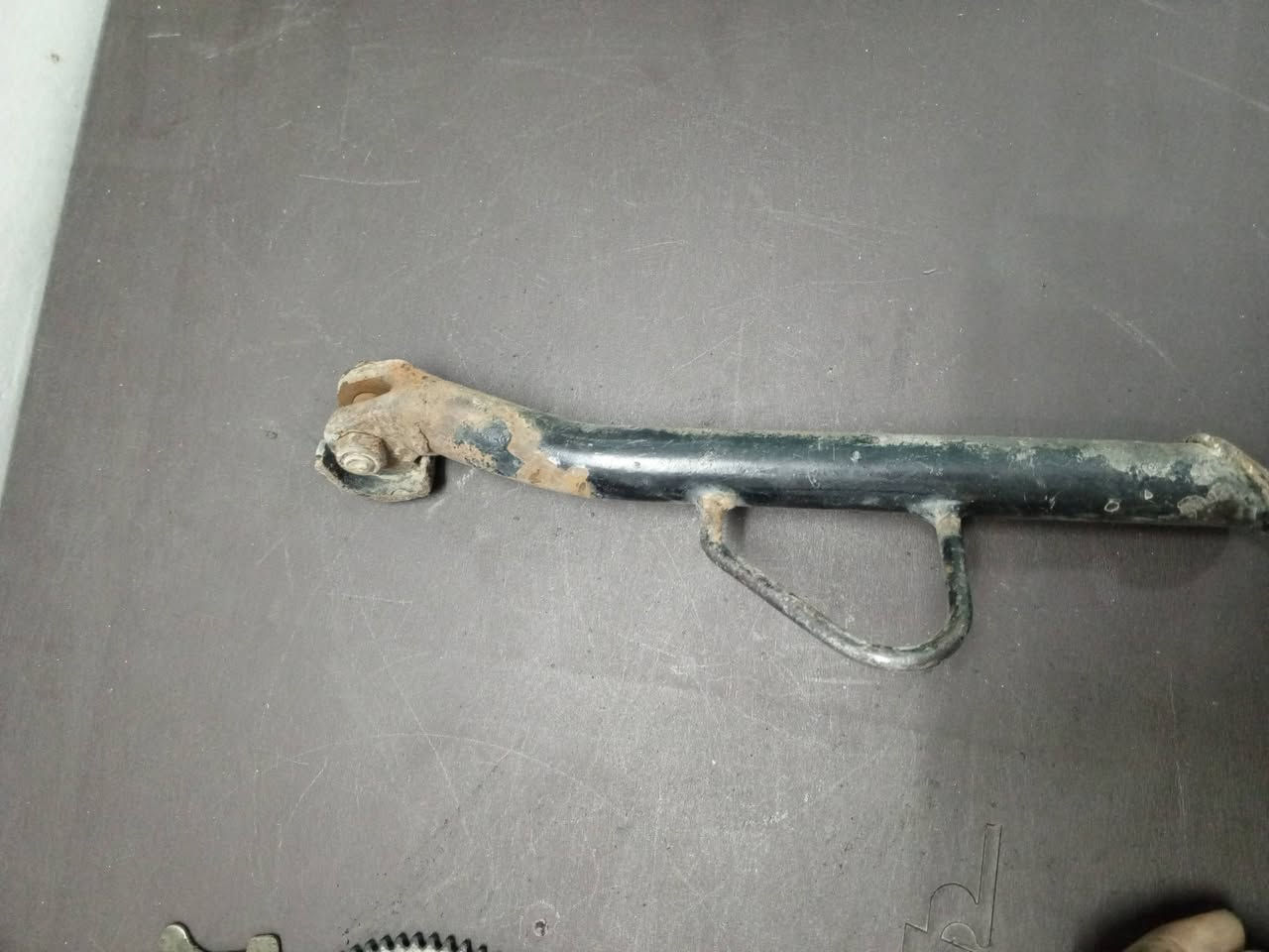 السلام عليكم شباب
غراض مآل تفصيخ سكنس جبلي 
كلماً وسعره
***********
