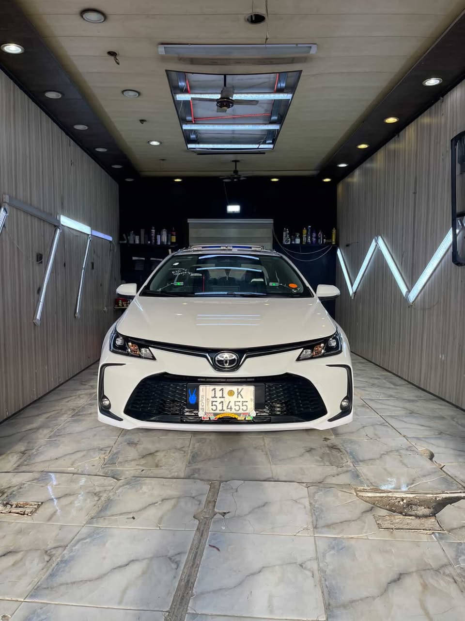 كورلا هايبرد 2025 ماشيه 10 تالاف وقابله للزيادة سيارة فول فتحة كشنات جلد شاشه دجدل مدوشمه عام السيارة السعر 24 مليون 
وبيها مجال قليل رقم الهاتف ***********
