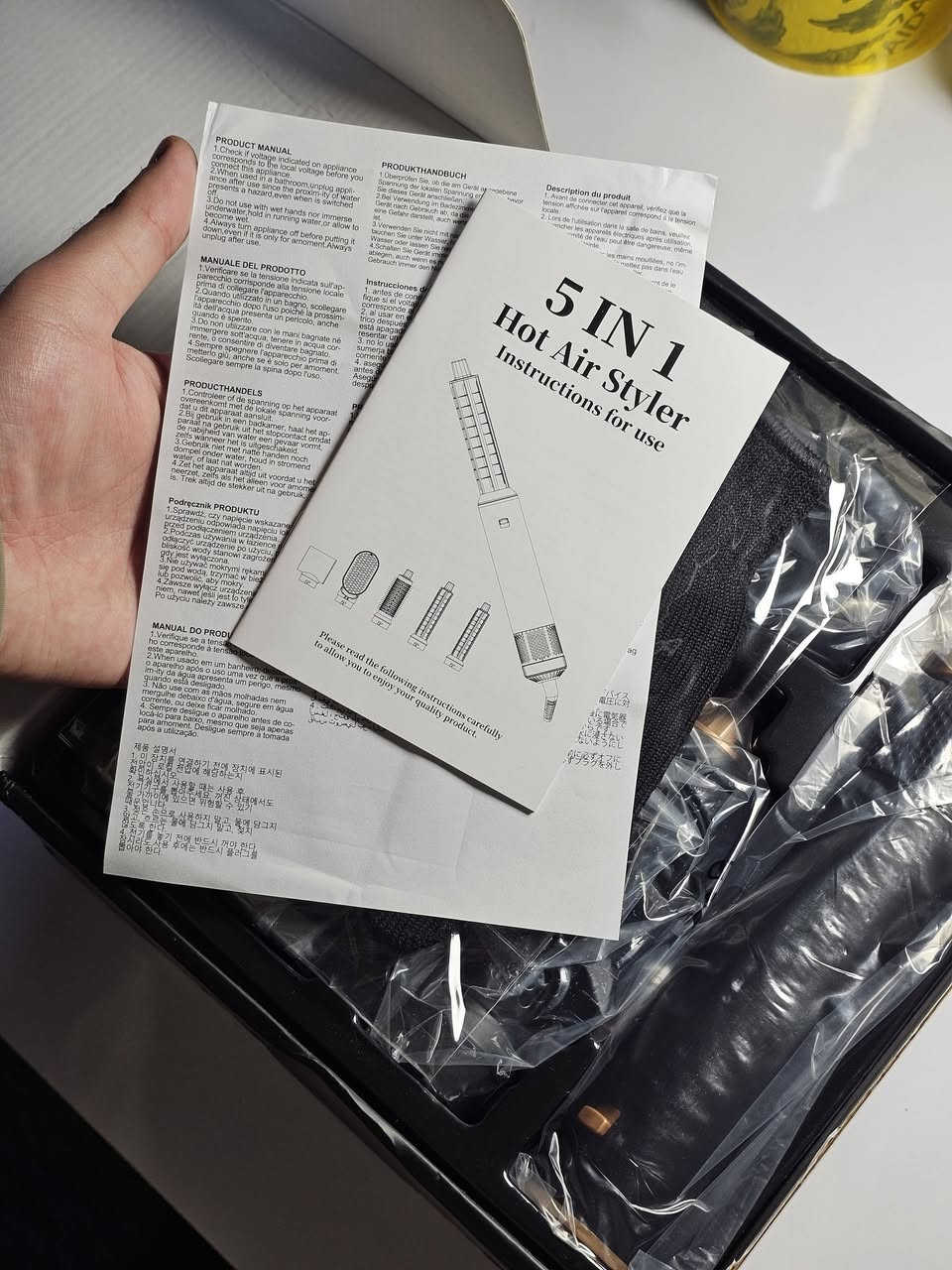 قطعة تجنن ٥ في ١ هوه سشوار و كاوية و مجفف وكفوف وكتيبات التعليم كلها مرفقة و كلشيء تردوه موجود راقي جداً متوفر قطعة وحدة فقط جديدة لوك وسعرها ٣٠ الف على أول تم


**إذا كنت صاحب هذا الإعلان وتريد حذفه لأي سبب، رجاءا أرسل رسالة إلى الدعم الفني**