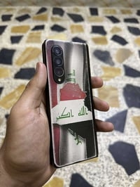 زد فولد ٣ • ٢٥٦ • شاشة خارجية مضروبة