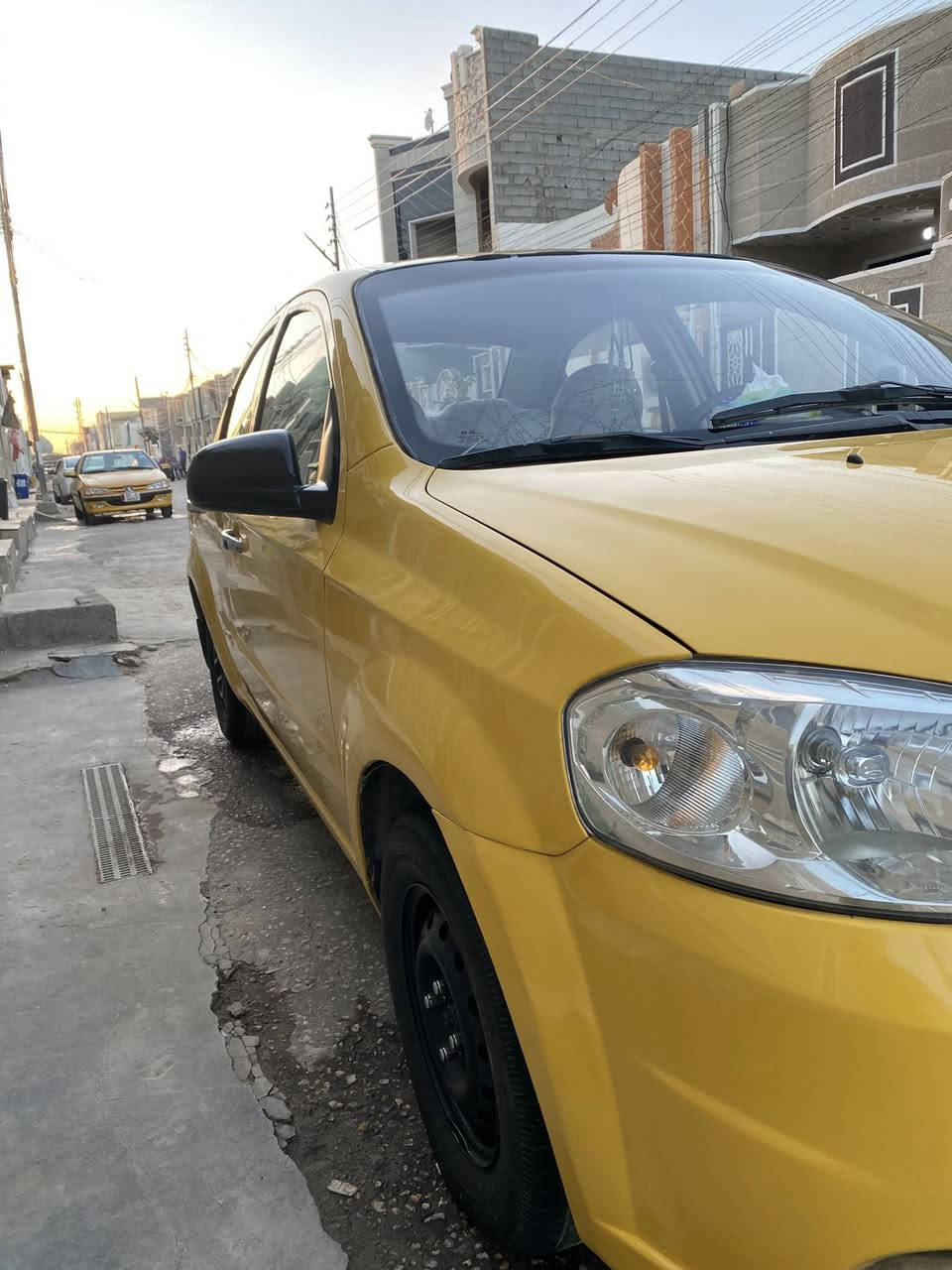 افيو خليجي موديل 2010 الشركة العامه رقم نجف السيارة بسمي مصفره هيئة و غرامة السيارة مابيها اي ضربة گير عادي مكينة مفتوح اي صرف ما بيها ب 55 وبيها مجال مكاني كربلاء ***********
