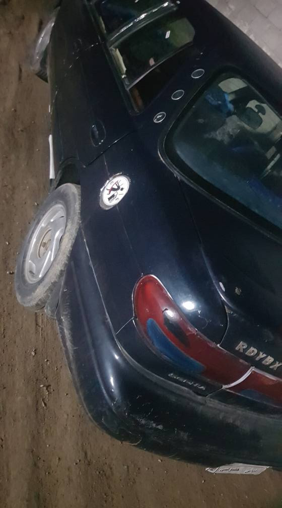 السلام عليكم للبيع او مراوس بسيارة حسب القناعة
سيفية موديل 95 رقم ديالى تحويل ثاني يوم سنويه ساقطة صار سنة ونص محرك وكير خير من الله  محرك مفتوح كير عادي تخم تايرات جديد  كهربائيات كلها شغالة لايت عالي ناصي جام سمعات أربعه كله شغال سياره مكفوله من ضربه وكص وخياس سياره داخل وخارج جديد سياره مال جناي والله (السعر 30وبيها مجال للطيبين )
المكان /ديالى/الخالص
الاستفسار/ ***********وبي واتساب
                /***********
