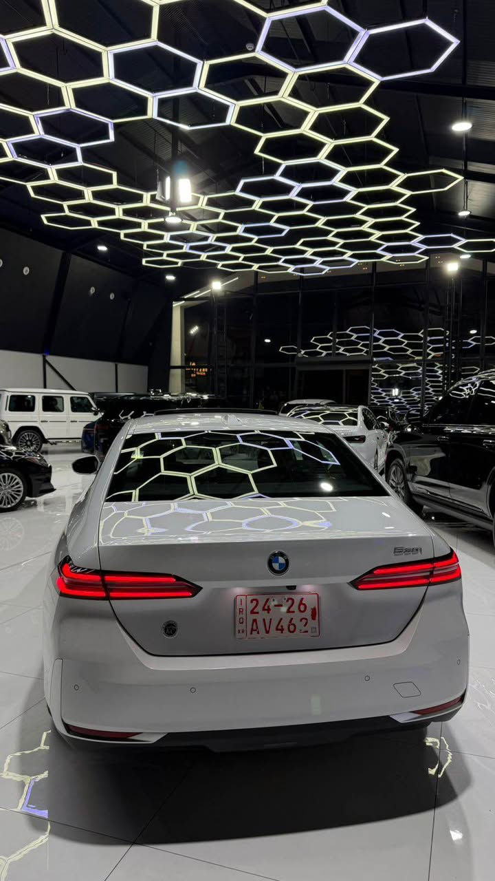 کوردی ـ عربـــــي 🦁 
BMW 530i LUXURY LINE 2025 
Engine:V4 20-Turbo 🔥
ژمارە کاتی 
29 هزار مایل روشتووە 
کلین تایتل// بێ بویاغ 💎 
وارد ئەمریکی 🇺🇸 
Luxury Line
5 کامیرە ,  داتاشو , حەساس , رادار
 , سلایت ,شەغال, سماعة Harman kardon 
💰نرخی 468ورقه ومجال
📍شوێن هەولێر 
‏***********   

~~~~~~~~~~~
BMW 530i LUXURY LINE 2025
Engine:V4 20-Turbo 🔥
رقم کاتي 
ماشي 29 الف
کلین تایتل// بدون صبغ 💎 
وارد امریکي 🇺🇸 
Luxury Line 

5کامیرات , داتاشو , رادار , حساس, سلایت,شغال, سماعة HARMAN KARDON 
💰سعر ٤٦٨ورقه ومجال
📍مکان سیارة اربیل أربيل, العراق
